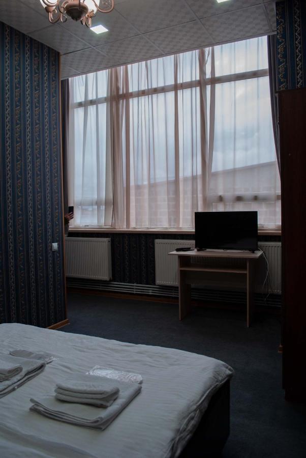 Hotel Sv Ninotsminda ภายนอก รูปภาพ